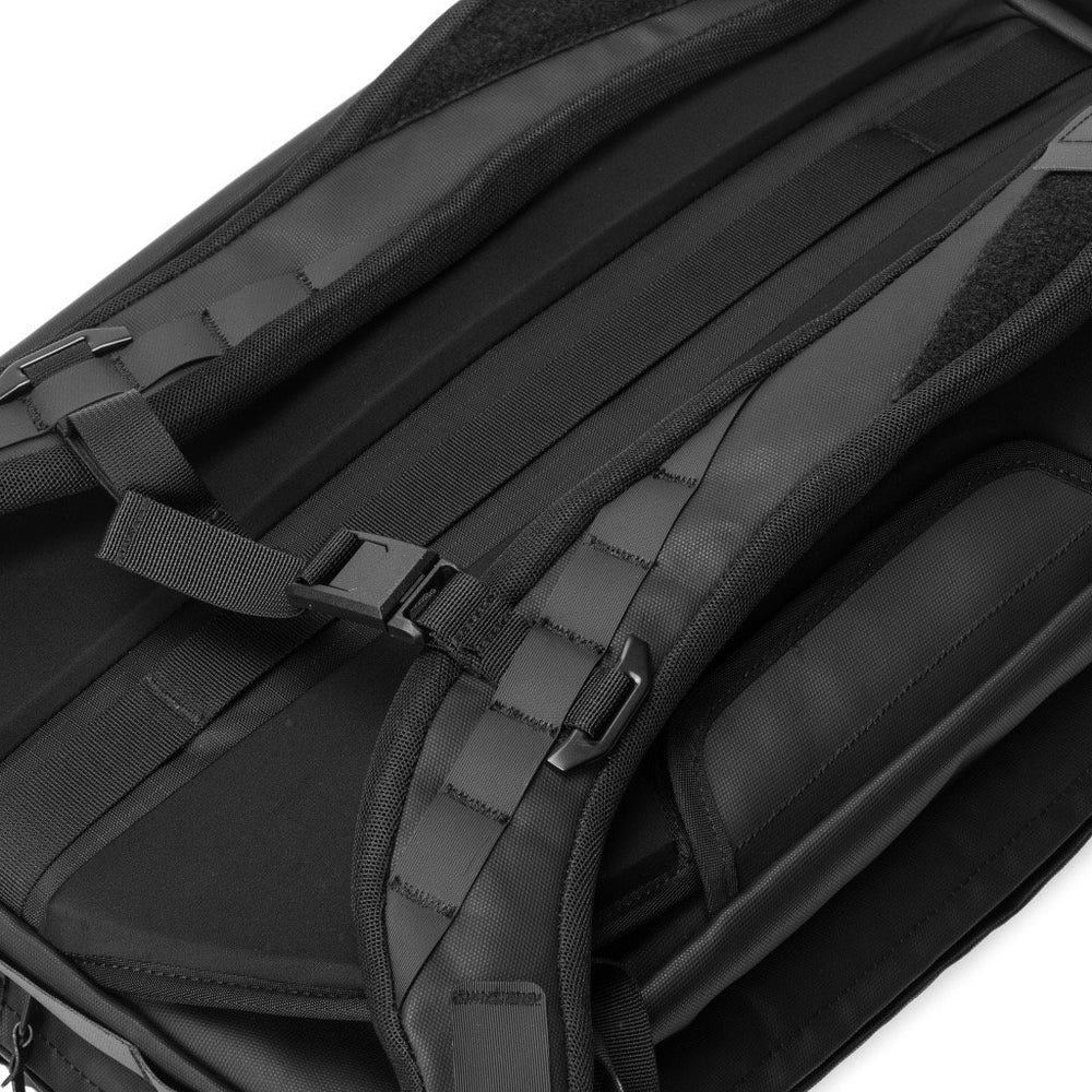 No,7220022N FORGE 20 – BLACK EMBER