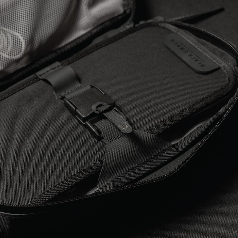 TKS(TECH KIT SLING) No,7220016N – BLACK EMBER